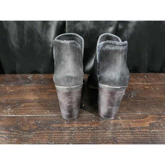 EUC Steve Madden Tala Perforated Black Suede Ankle Boots/Sz. 8.5 - Picture 6 of 10